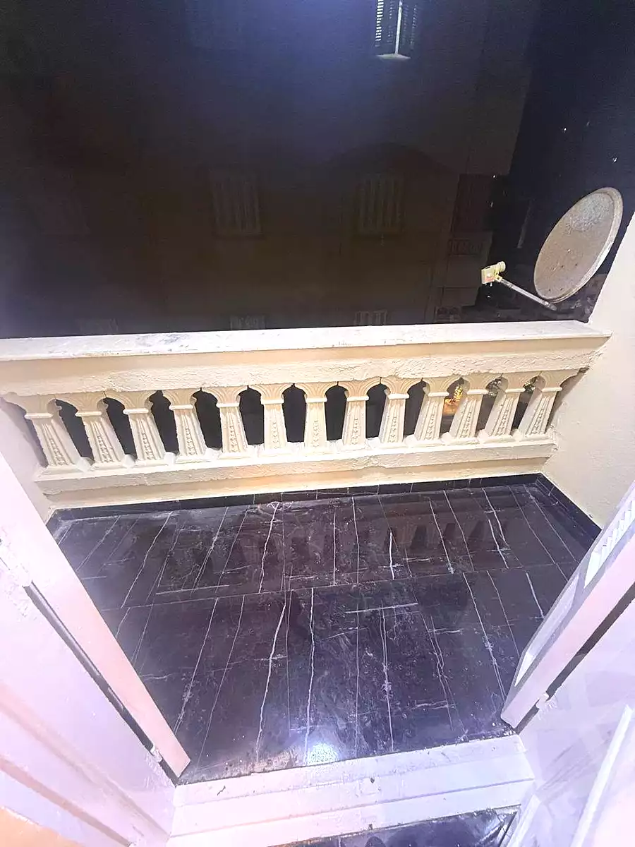 https://aqarmap.com.eg/ar/listing/7334443-for-sale-alexandria-sydy-bshr-sydy-bshr-bhry-street-16