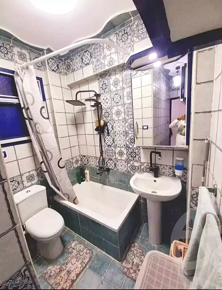 https://aqarmap.com.eg/ar/listing/7334459-for-sale-alexandria-al-agamy-lbytsh-ain-shams-st