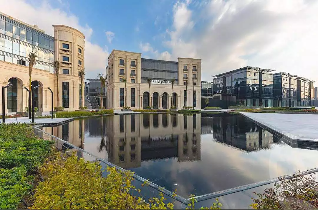 https://aqarmap.com.eg/en/listing/7334550-for-rent-cairo-new-cairo-compounds-cairo-business-park