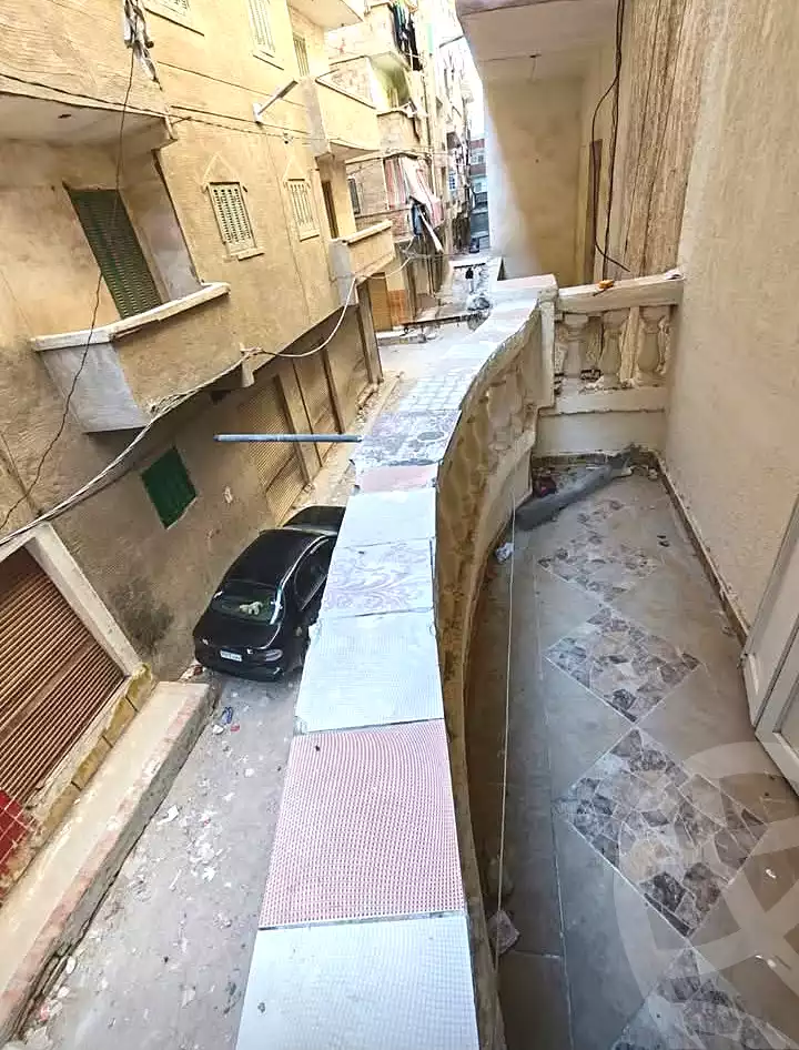 https://aqarmap.com.eg/en/listing/7334764-for-sale-alexandria-al-agamy-el-hanouvel-radwan-st