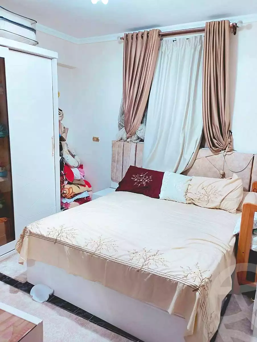 https://aqarmap.com.eg/ar/listing/7334815-for-sale-alexandria-sydy-bshr-sydy-bshr-bhry-gamal-abd-el-nasir-st
