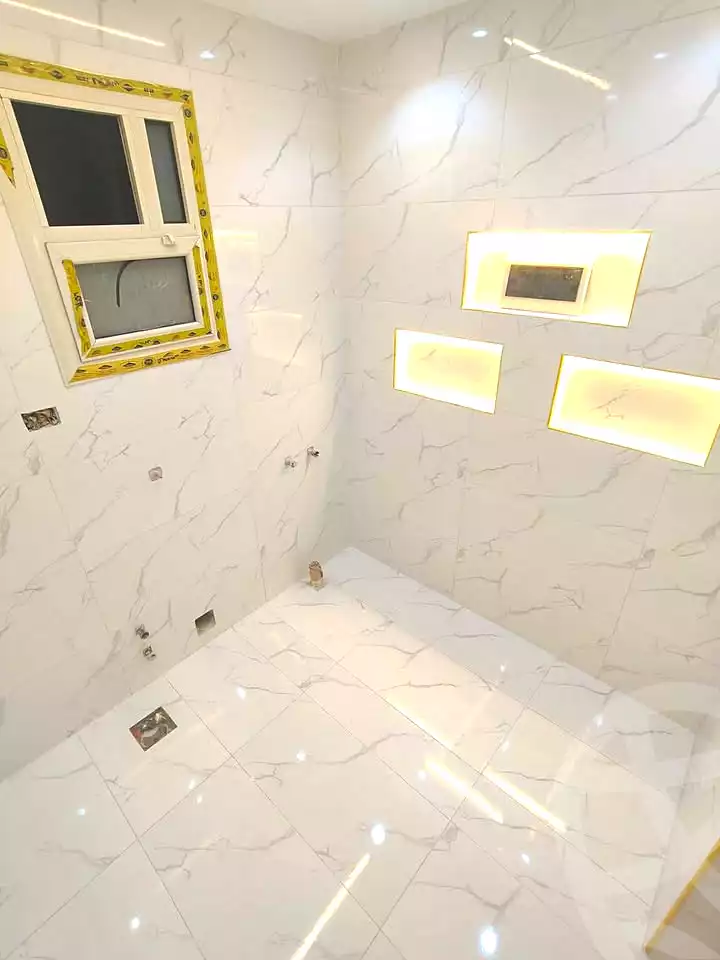 https://aqarmap.com.eg/ar/listing/7335188-for-sale-alexandria-sydy-bshr-sydy-bshr-bhry-gamal-abd-el-nasir-st
