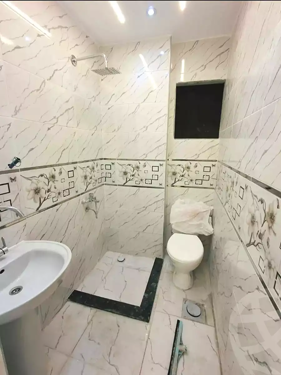https://aqarmap.com.eg/ar/listing/7335696-for-sale-alexandria-al-agamy-lbytsh-qased-kareem-st
