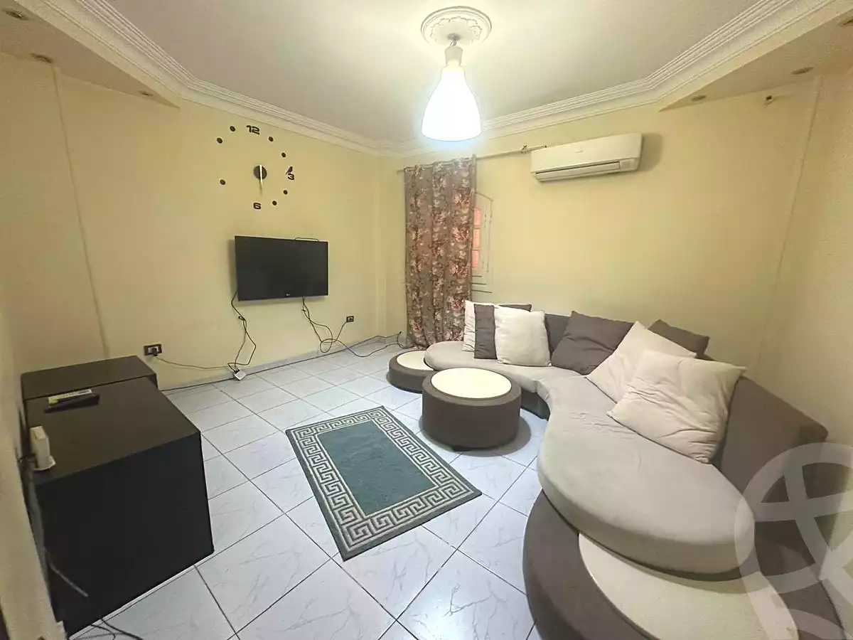 https://aqarmap.com.eg/en/listing/7335779-for-rent-cairo-new-cairo-el-ahyaa-fourth-neighborhood-street-6