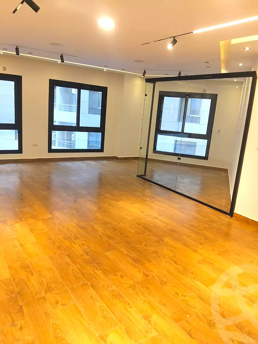 https://aqarmap.com.eg/en/listing/7336823-for-rent-cairo-el-maadi-compounds-rayhanah-plaza