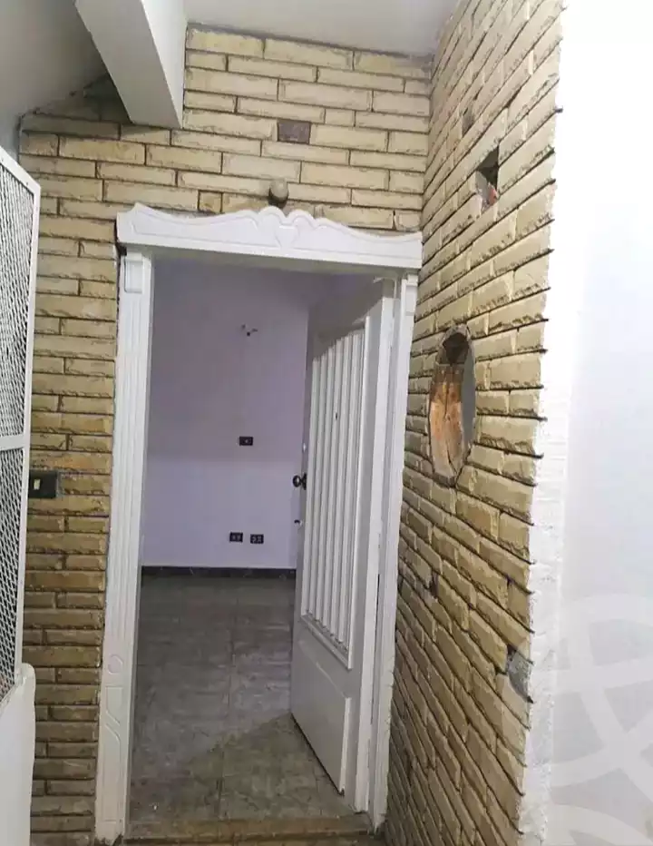 https://aqarmap.com.eg/ar/listing/7336897-for-rent-alexandria-miami-shr-jml-bd-lnsr