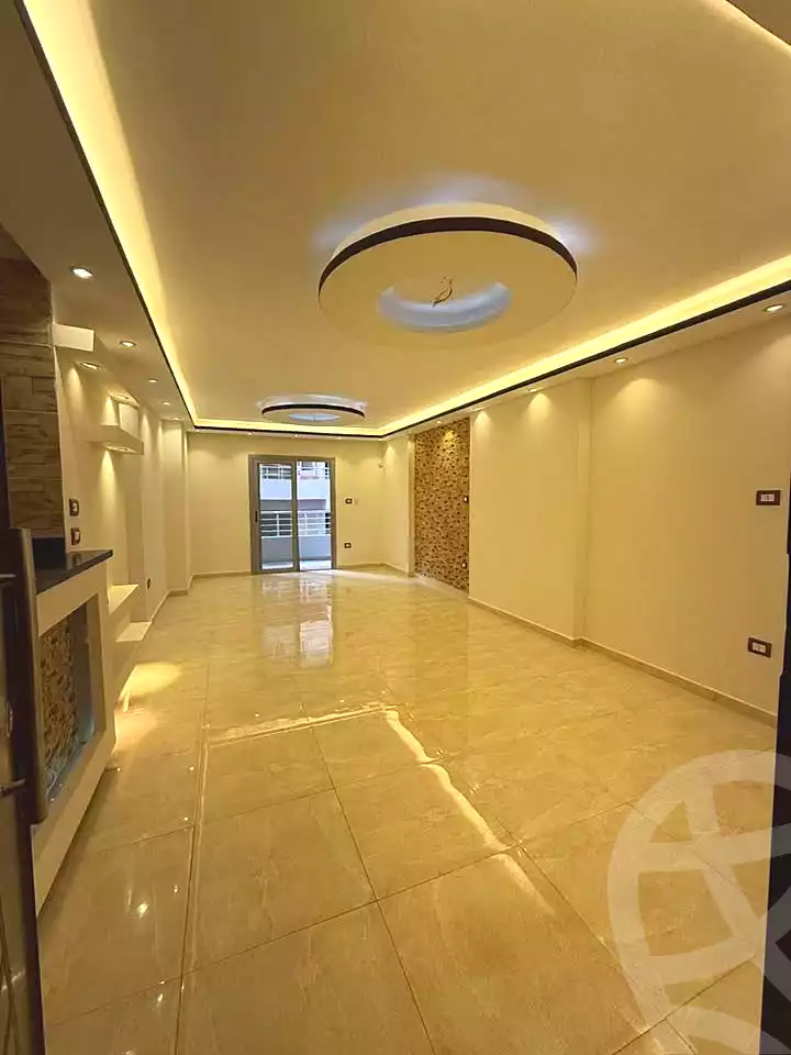 https://aqarmap.com.eg/ar/listing/7336960-for-sale-alexandria-sydy-bshr-sydy-bshr-bhry-shr-khld-bn-lwlyd