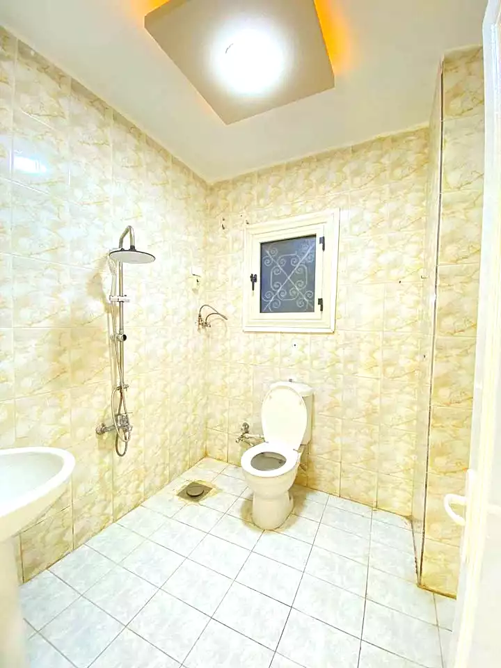 https://aqarmap.com.eg/en/listing/7337028-for-rent-alexandria-al-agamy-lbytsh