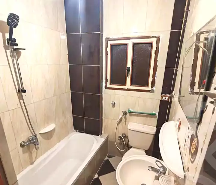 https://aqarmap.com.eg/ar/listing/7337469-for-sale-alexandria-al-agamy-el-hanouvel-kasr-al-quiri-st-1