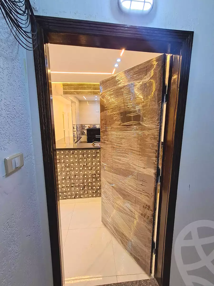 https://aqarmap.com.eg/ar/listing/7337851-for-sale-alexandria-miami-khld-bn-lwlyd