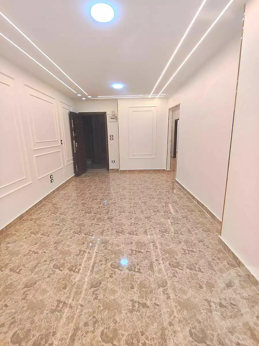 https://aqarmap.com.eg/ar/listing/7337930-for-sale-alexandria-sydy-bshr-sydy-bshr-bhry-shr-khld-bn-lwlyd