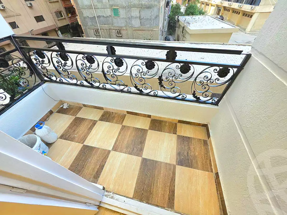 https://aqarmap.com.eg/ar/listing/7337935-for-sale-alexandria-sydy-bshr-sydy-bshr-bhry-shr-mhmwd-l-yswy