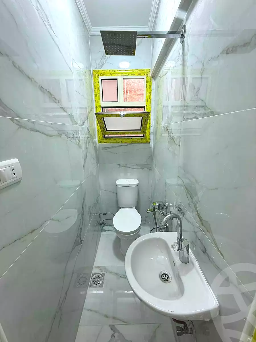 https://aqarmap.com.eg/ar/listing/7338030-for-sale-alexandria-sydy-bshr-sydy-bshr-bhry-shr-mhmwd-l-yswy