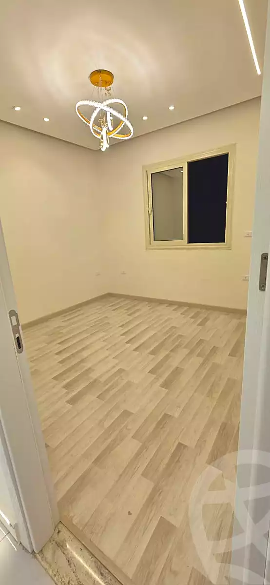 https://aqarmap.com.eg/ar/listing/7338111-for-sale-cairo-el-sheikh-zayed-city-mntq-fr-y-bmdyn-lshykh-zyd