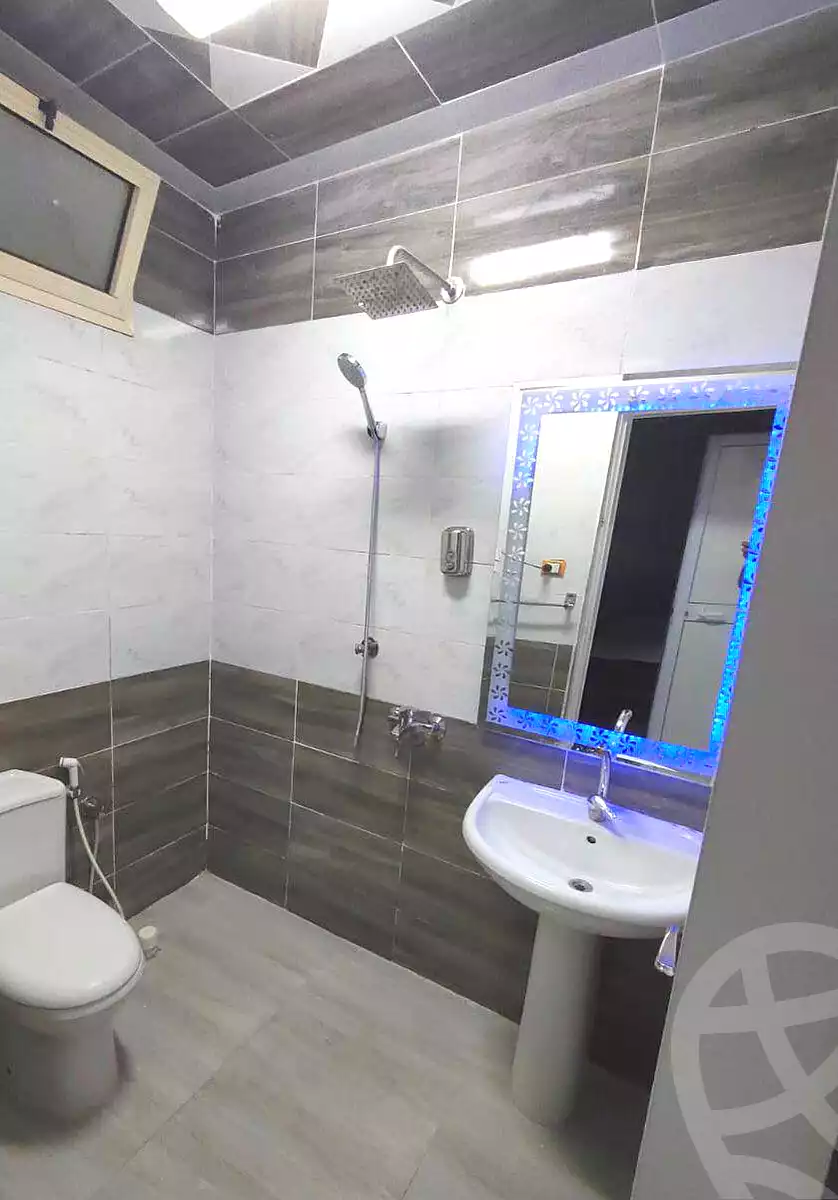 https://aqarmap.com.eg/en/listing/7338131-for-sale-cairo-el-sheikh-zayed-city-mntq-fr-y-bmdyn-lshykh-zyd