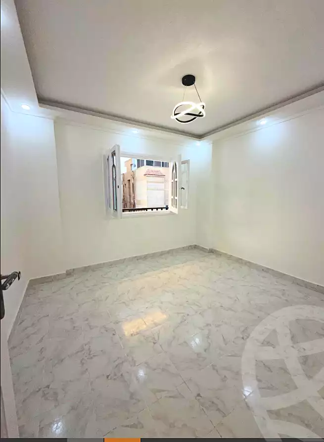 https://aqarmap.com.eg/ar/listing/7338275-for-sale-alexandria-al-agamy-shataa-el-nakheel