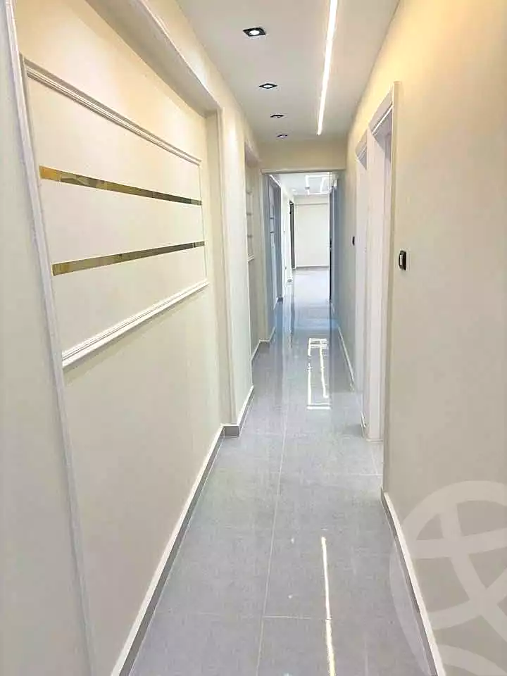 https://aqarmap.com.eg/ar/listing/7338311-for-sale-alexandria-sydy-bshr-sydy-bshr-bhry-amr-el-nogomy-st