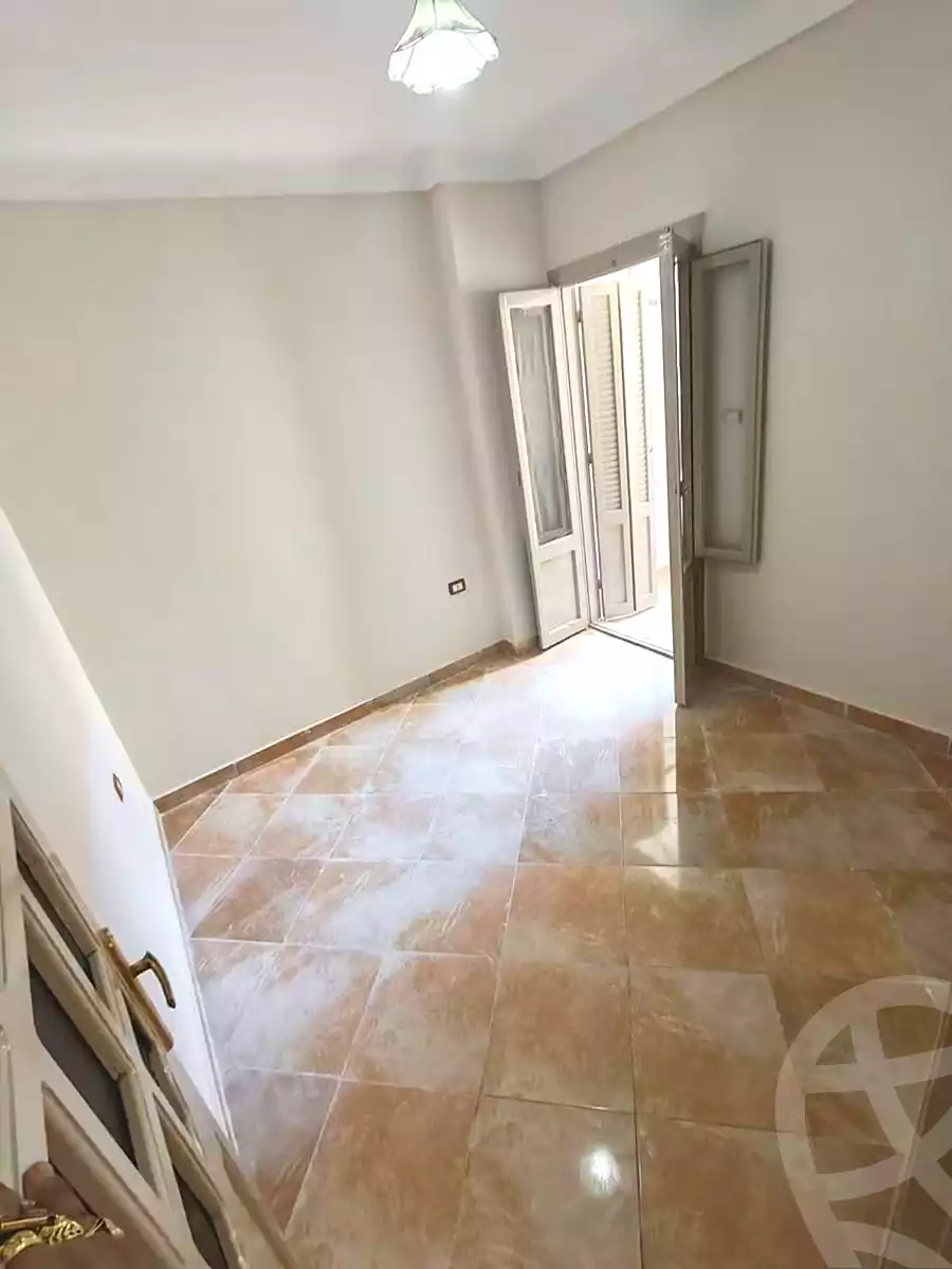 https://aqarmap.com.eg/ar/listing/7338421-for-sale-alexandria-al-agamy-el-hanouvel-kasr-al-quiri-st-1