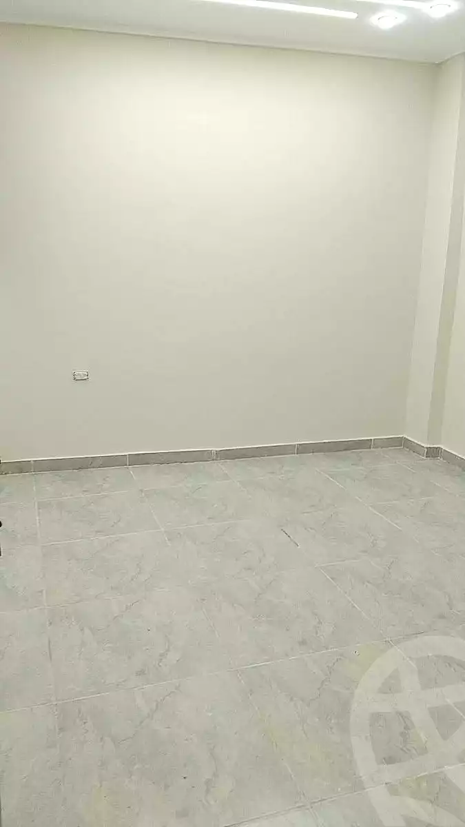 https://aqarmap.com.eg/ar/listing/7338702-for-sale-alexandria-el-asafra-shr-45