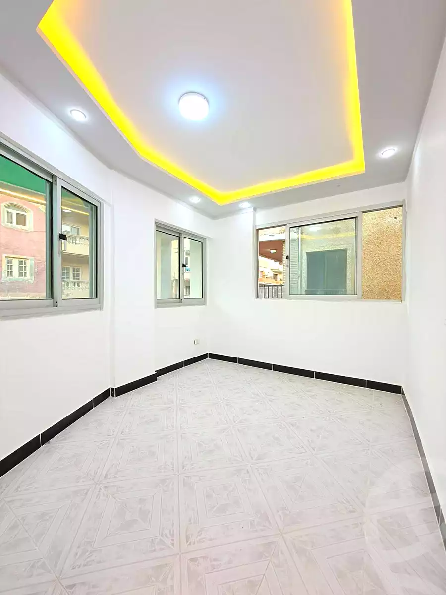 https://aqarmap.com.eg/ar/listing/7338838-for-sale-alexandria-al-agamy-shataa-el-nakheel