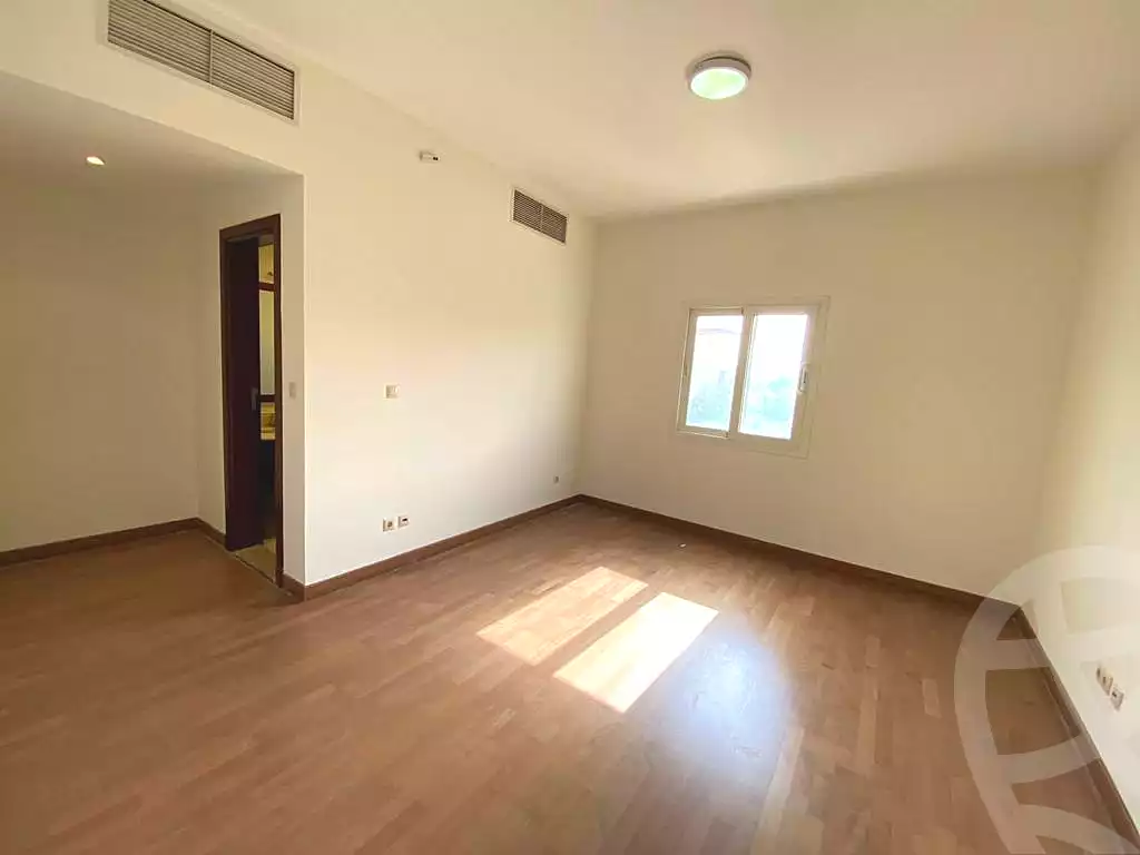 https://aqarmap.com.eg/ar/listing/7338825-for-sale-cairo-new-cairo-compounds-mivida-mivida-parcel