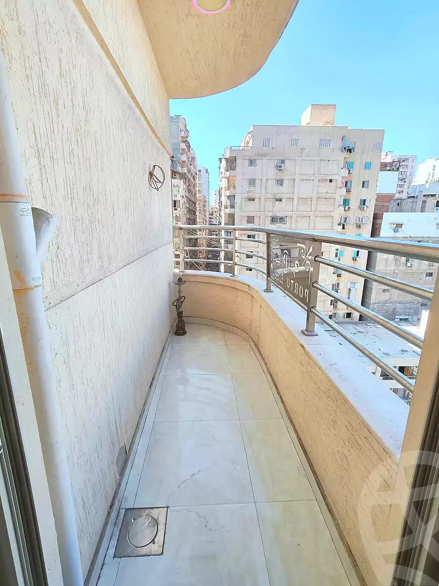 https://aqarmap.com.eg/ar/listing/7339416-for-sale-alexandria-sydy-bshr-sydy-bshr-bhry-shr-mhmwd-l-yswy