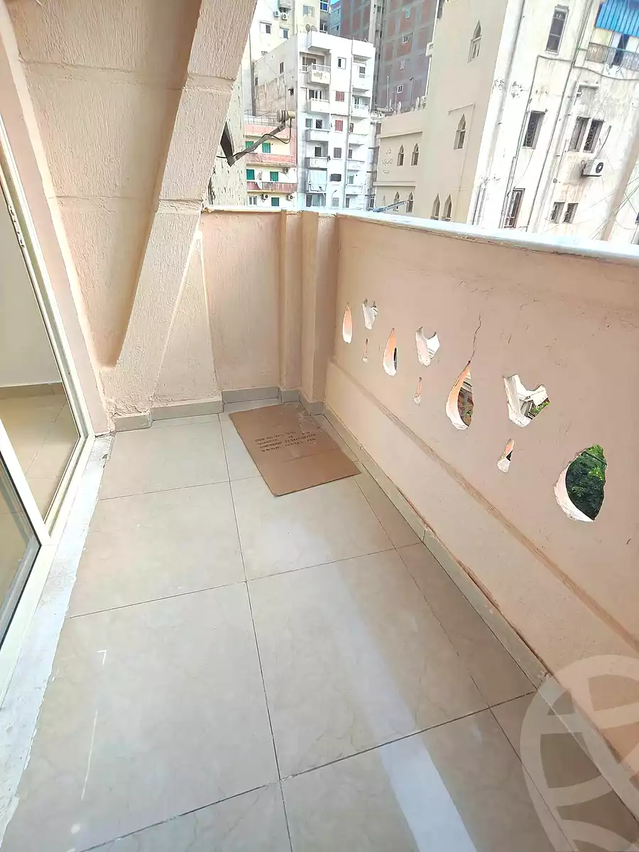 https://aqarmap.com.eg/en/listing/7339438-for-sale-alexandria-el-asafra