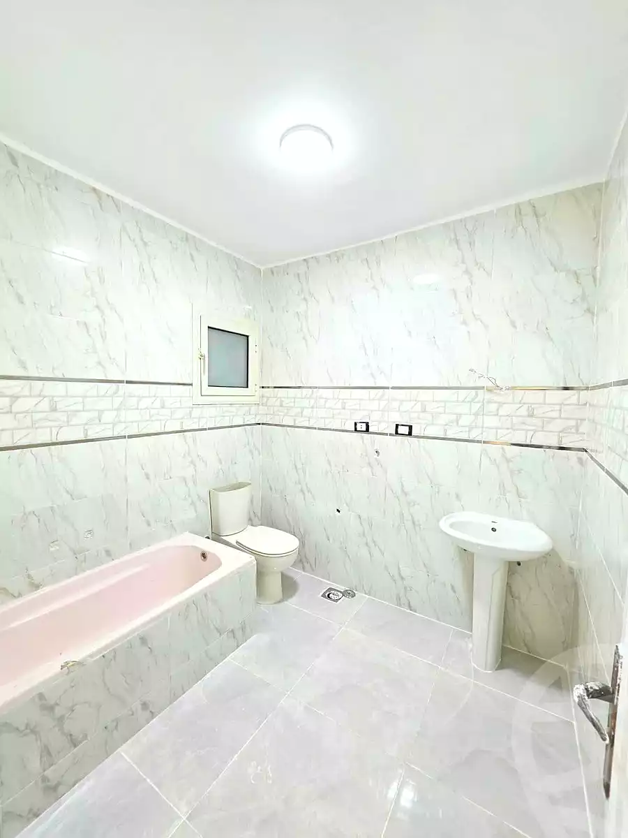 https://aqarmap.com.eg/en/listing/7339785-for-sale-alexandria-al-agamy-shataa-el-nakheel