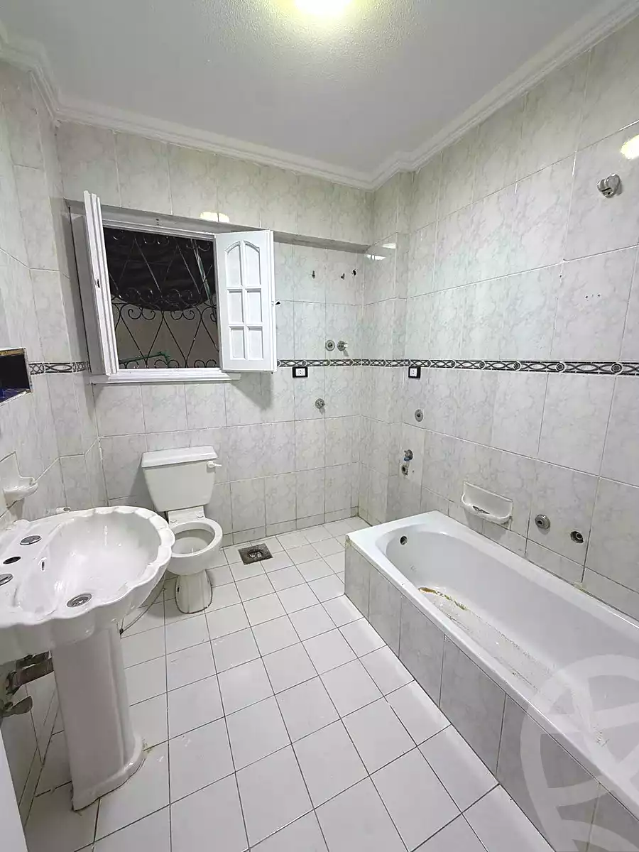 https://aqarmap.com.eg/ar/listing/7339843-for-sale-alexandria-al-agamy