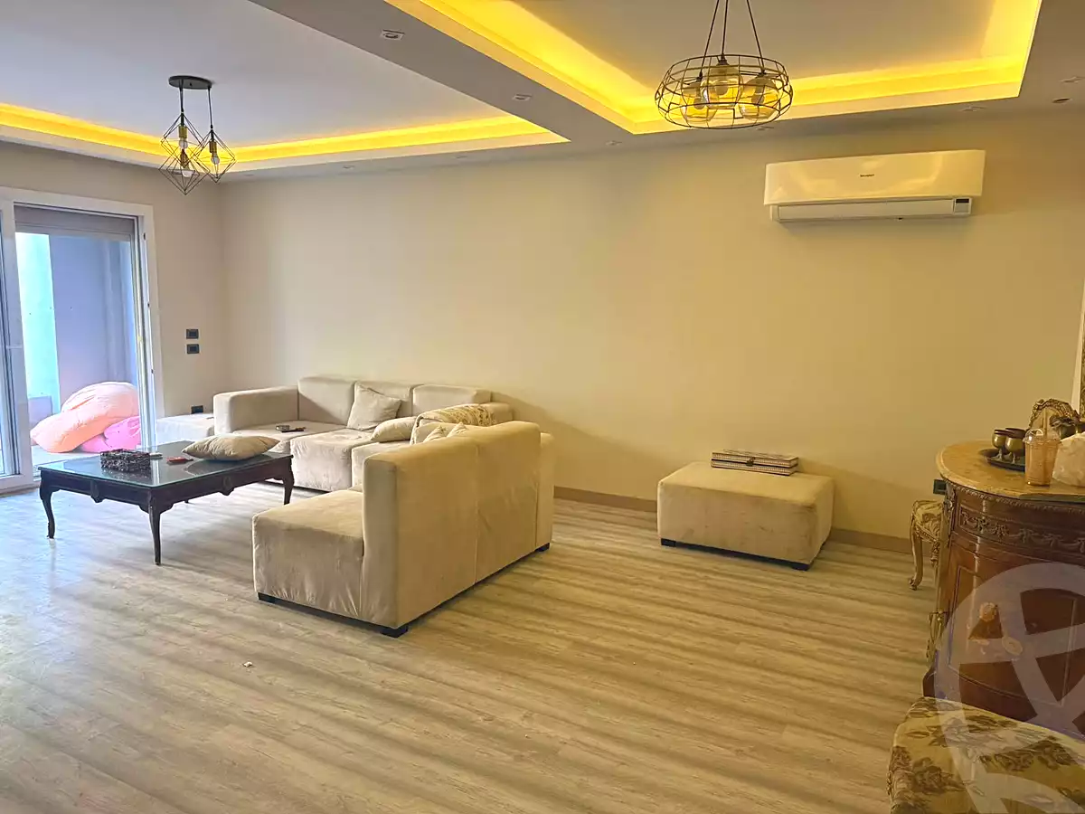 https://aqarmap.com.eg/en/listing/7340042-for-sale-cairo-el-sheikh-zayed-city-compounds-zayed-regency