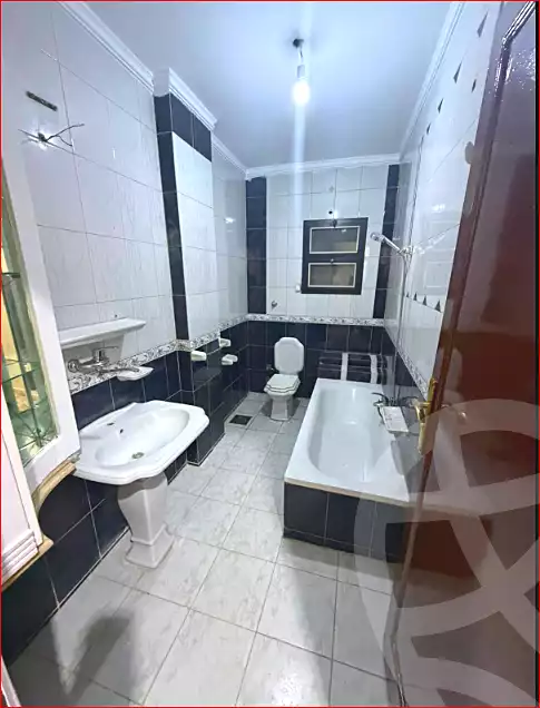 https://aqarmap.com.eg/ar/listing/7340381-for-sale-alexandria-lsywf-el-falki