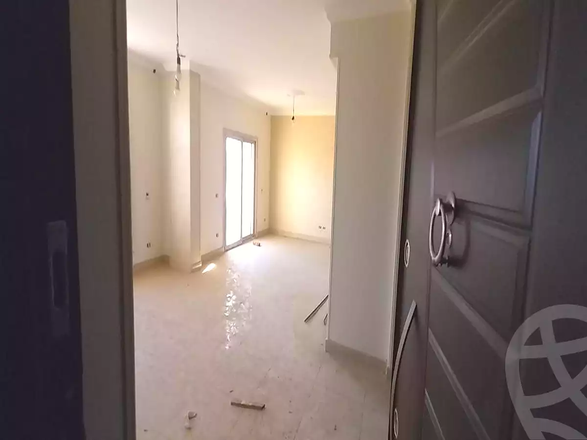 https://aqarmap.com.eg/ar/listing/7340585-for-sale-cairo-new-cairo-compounds-les-rois
