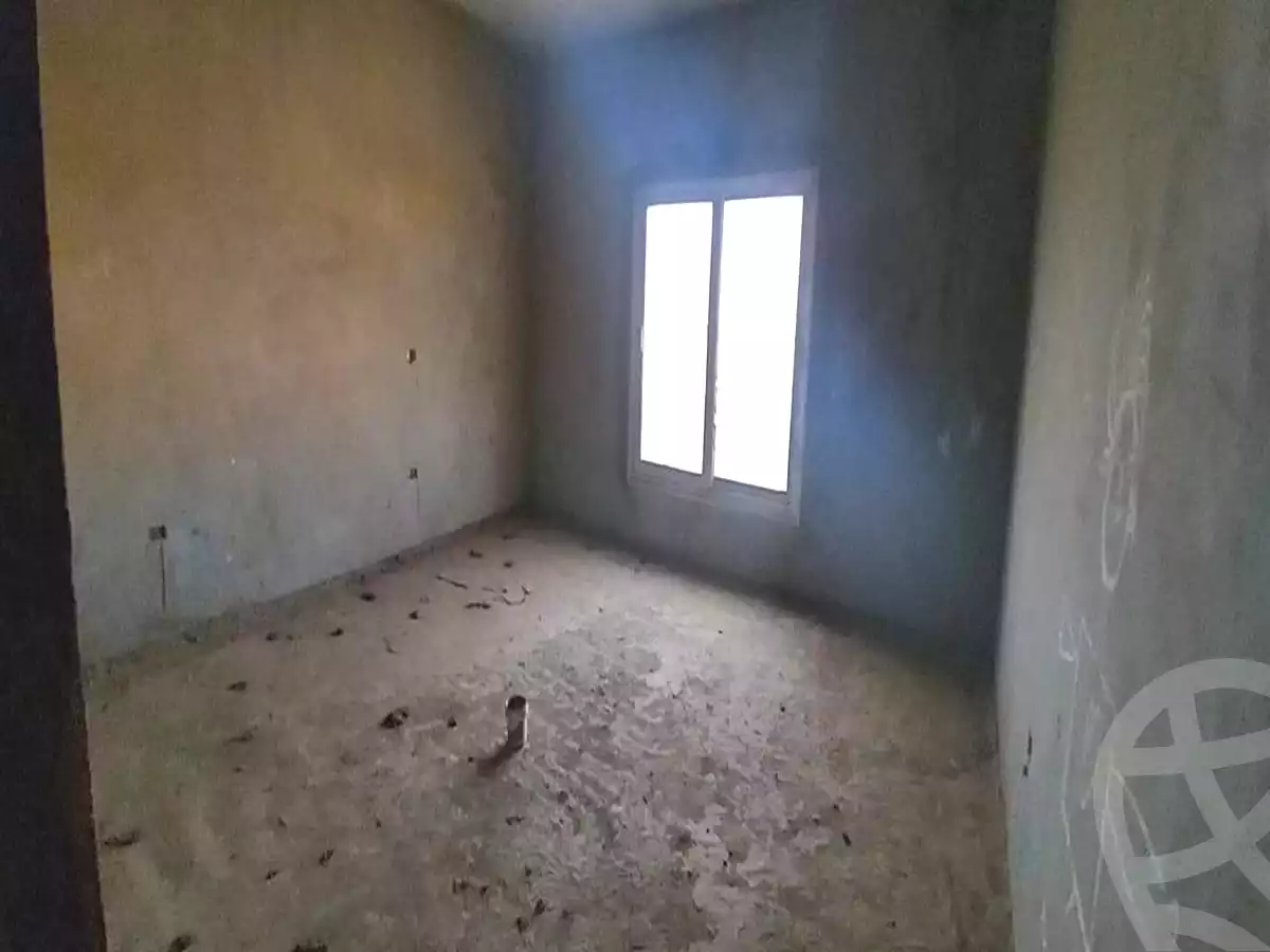 https://aqarmap.com.eg/ar/listing/7340585-for-sale-cairo-new-cairo-compounds-les-rois