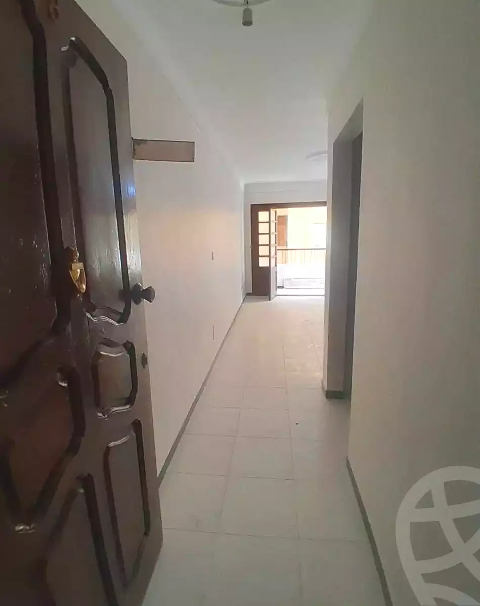 https://aqarmap.com.eg/en/listing/7340598-for-sale-alexandria-el-asafra-l-sfr-bhry
