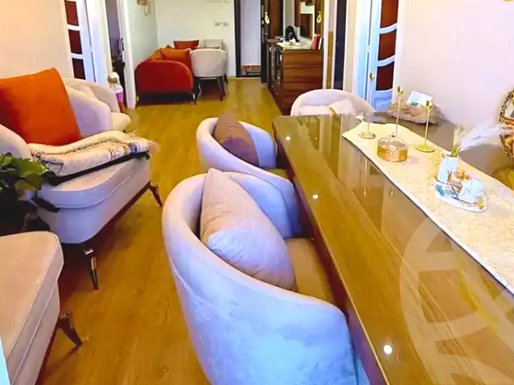 https://aqarmap.com.eg/ar/listing/7340675-for-sale-alexandria-el-asafra-l-sfr-bhry