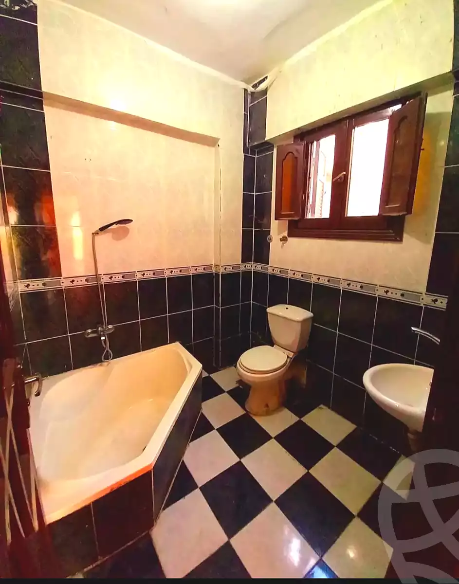 https://aqarmap.com.eg/en/listing/7341156-for-sale-alexandria-al-agamy-bw-ywsf
