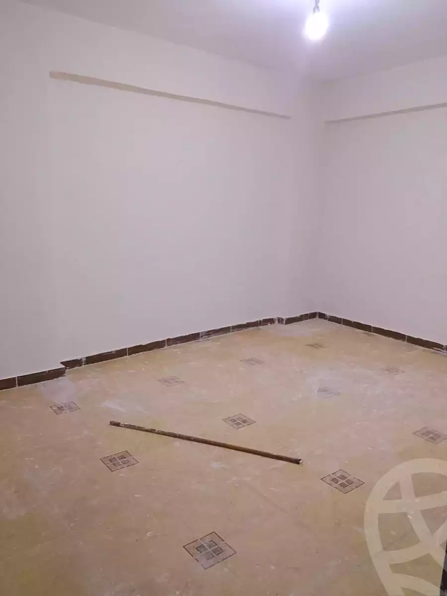 https://aqarmap.com.eg/ar/listing/7341326-for-sale-alexandria-al-agamy-el-hanouvel-radwan-st
