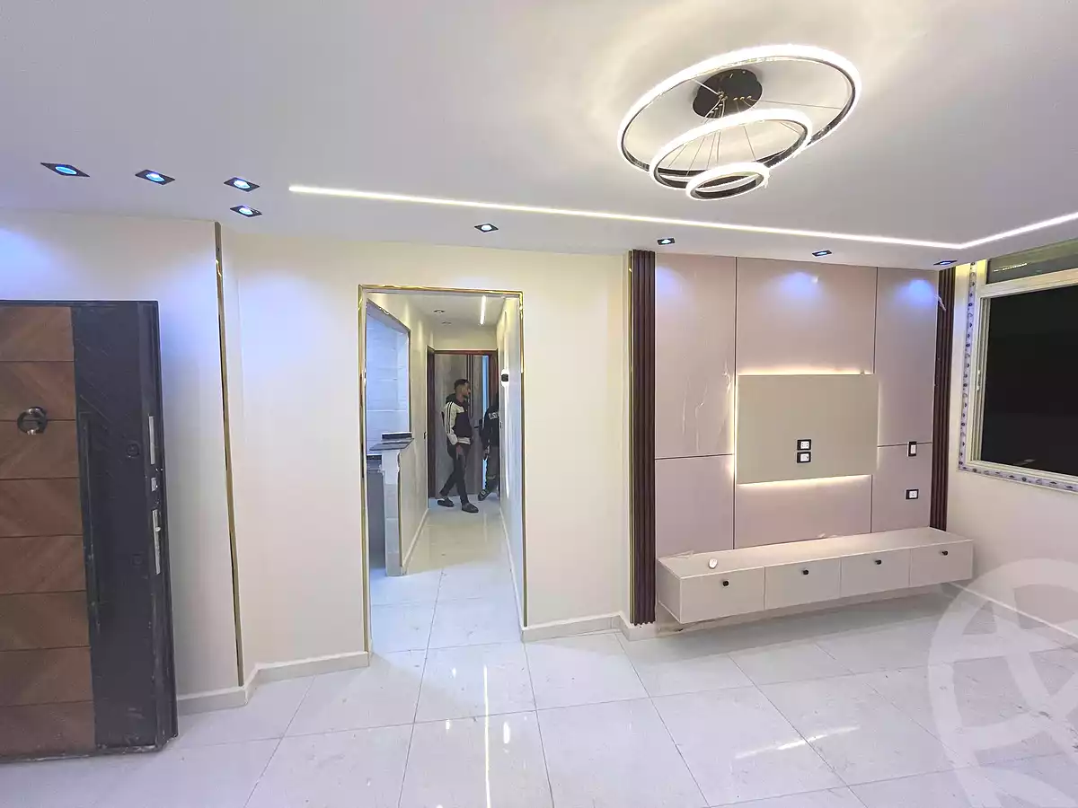 https://aqarmap.com.eg/ar/listing/7341413-for-sale-cairo-elnozha-Streettt-27