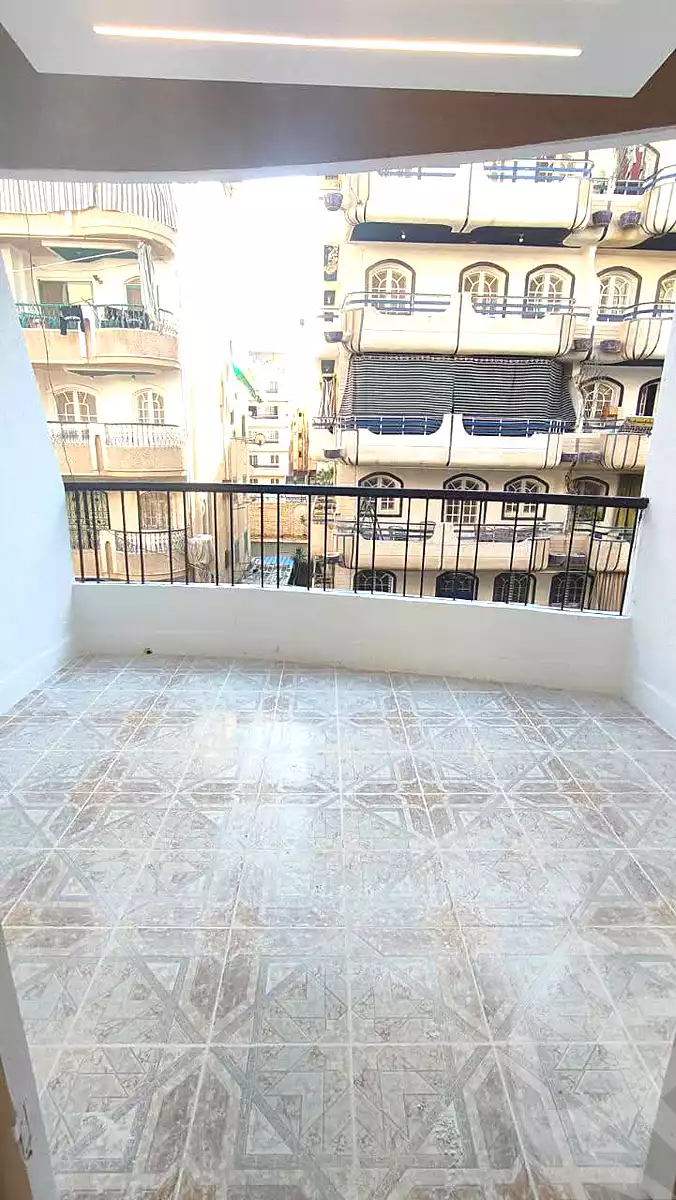 https://aqarmap.com.eg/ar/listing/7341480-for-sale-alexandria-al-agamy-shataa-el-nakheel
