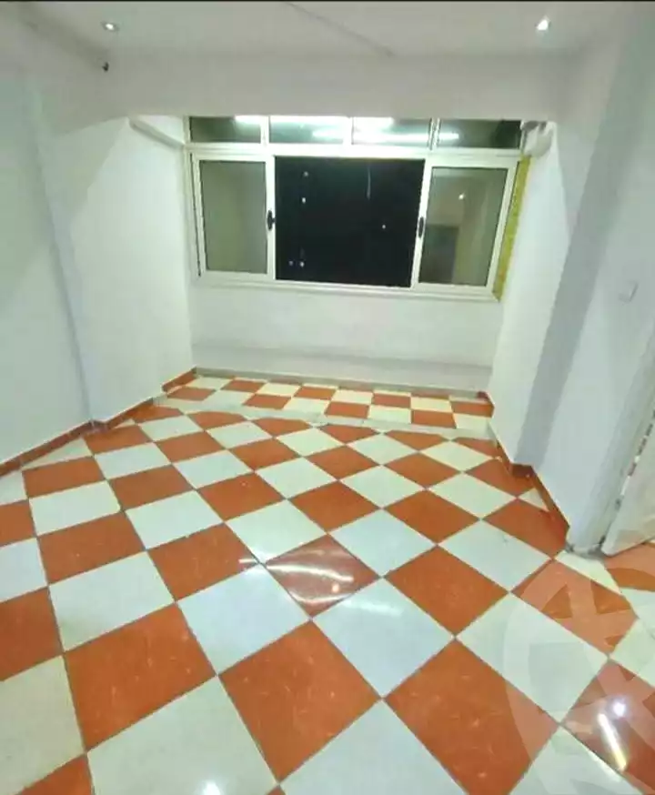 https://aqarmap.com.eg/ar/listing/7341731-for-sale-alexandria-sydy-bshr-sydy-bshr-bhry-gamal-abd-el-nasir-st
