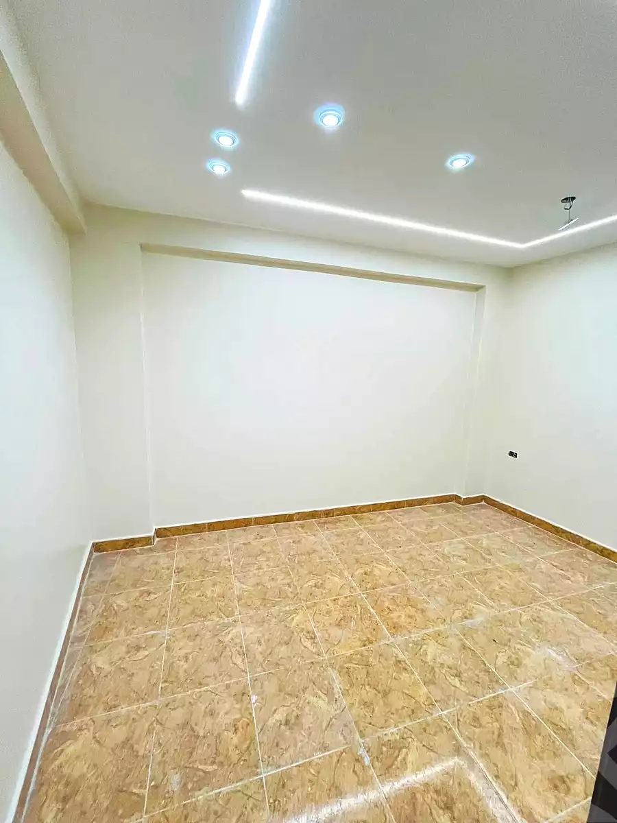 https://aqarmap.com.eg/ar/listing/7341785-for-sale-alexandria-al-agamy-el-hanouvel-el-salam-st