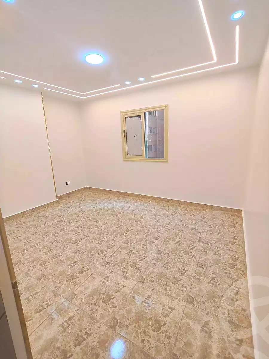 https://aqarmap.com.eg/ar/listing/7341847-for-sale-alexandria-sydy-bshr-sydy-bshr-bhry-shr-khld-bn-lwlyd