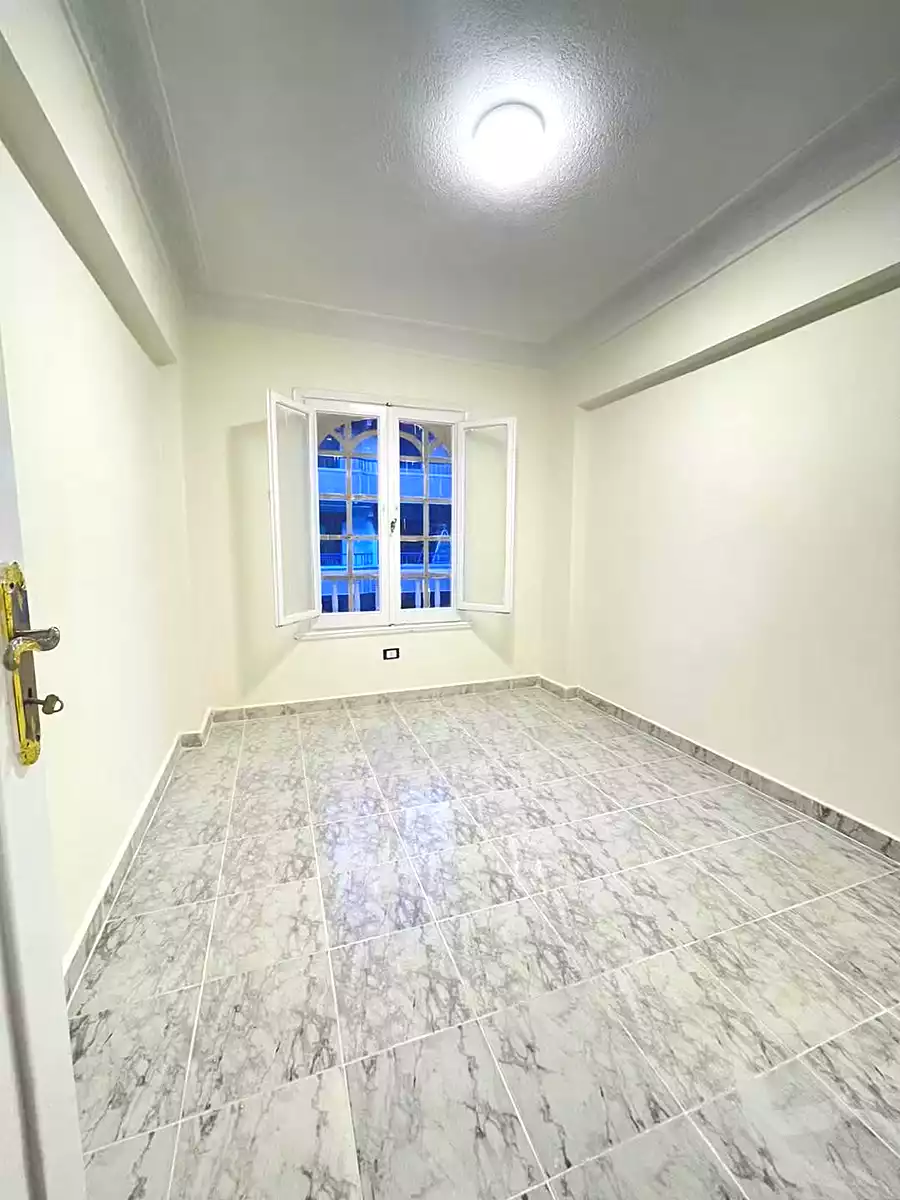 https://aqarmap.com.eg/en/listing/7342321-for-sale-alexandria-al-agamy-shataa-el-nakheel