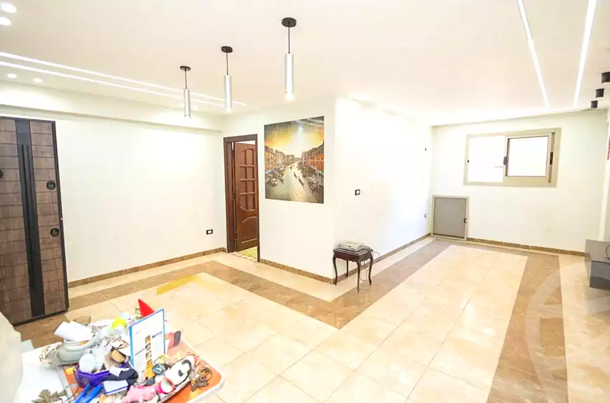 https://aqarmap.com.eg/ar/listing/7342415-for-sale-alexandria-el-asafra-shr-45