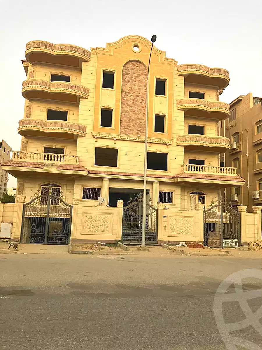 https://aqarmap.com.eg/ar/listing/7342807-for-sale-cairo-6th-of-october-el-hay-el-motamyz-sixth-touristic-village-sameh-gado-st