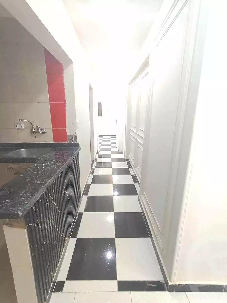 https://aqarmap.com.eg/ar/listing/7342993-for-sale-alexandria-sydy-bshr-sydy-bshr-bhry-shr-mhmd-njyb