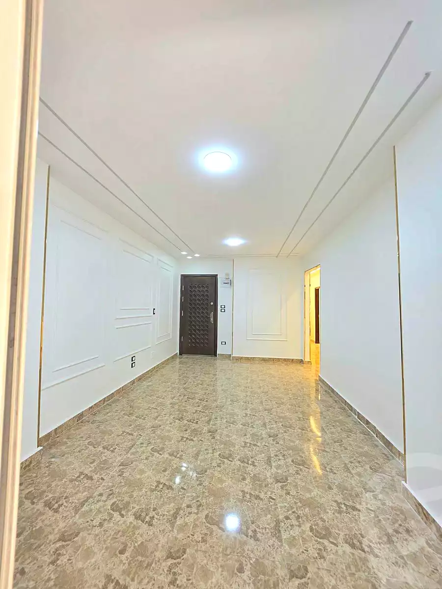 https://aqarmap.com.eg/ar/listing/7343028-for-sale-alexandria-sydy-bshr-sydy-bshr-bhry-shr-khld-bn-lwlyd