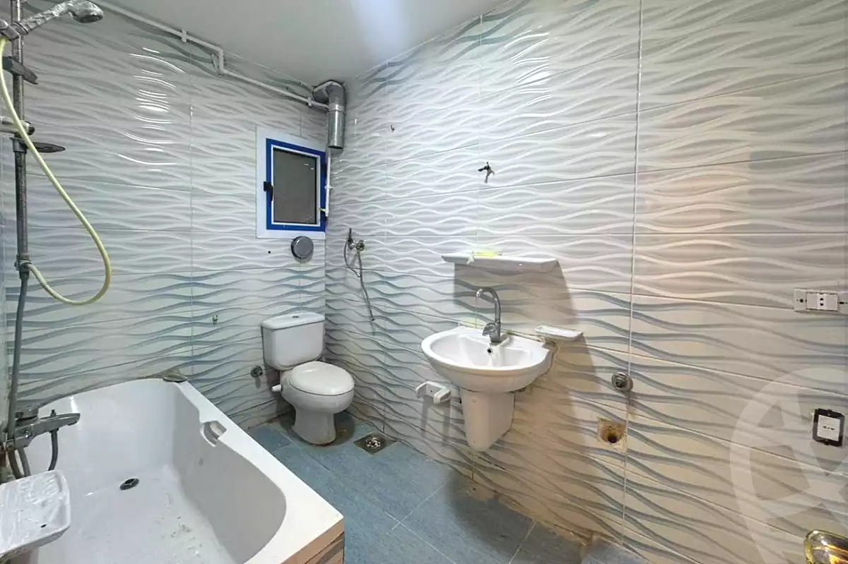 https://aqarmap.com.eg/ar/listing/7343162-for-sale-alexandria-sydy-bshr-sydy-bshr-bhry