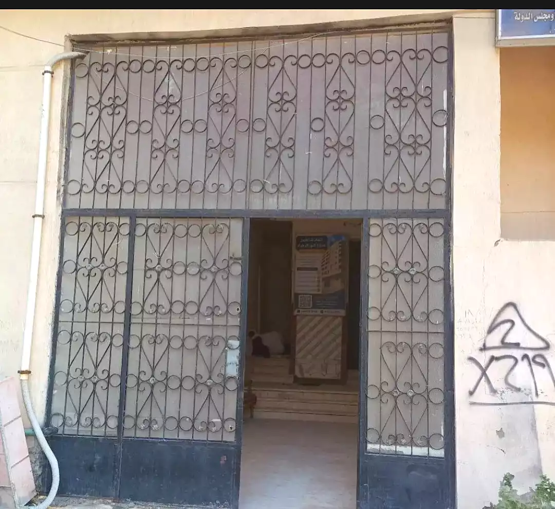 https://aqarmap.com.eg/en/listing/7344381-for-sale-alexandria-al-agamy-el-hanouvel-el-zahraa-city-st