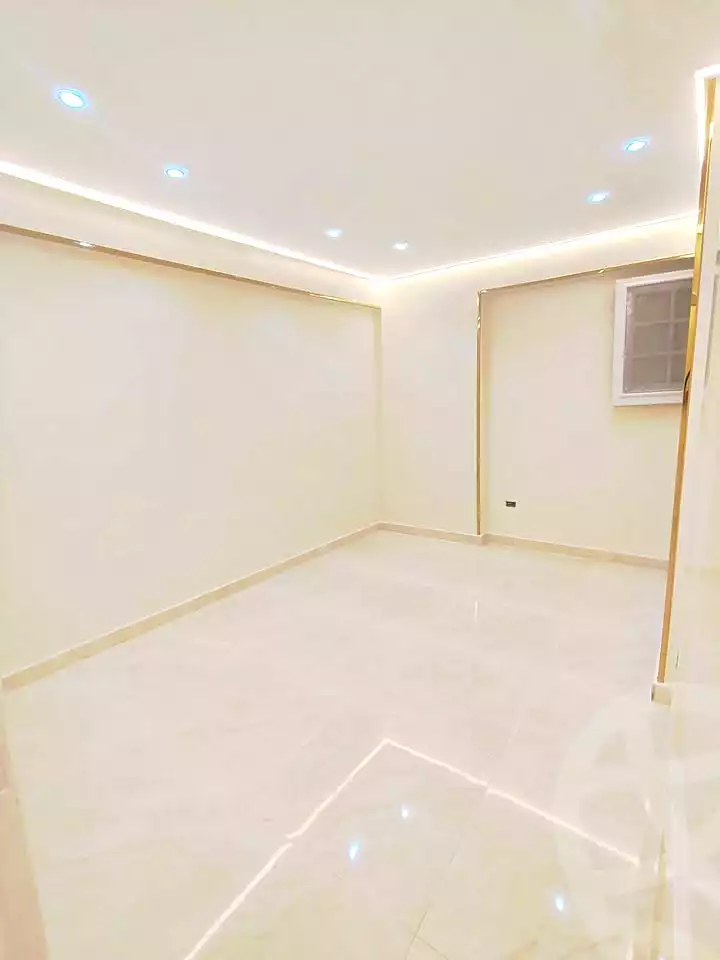 https://aqarmap.com.eg/en/listing/7344435-for-sale-alexandria-sydy-bshr-sydy-bshr-bhry-street-17